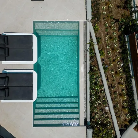 Hotel East View 4*