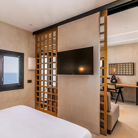 Hotel East View 4*